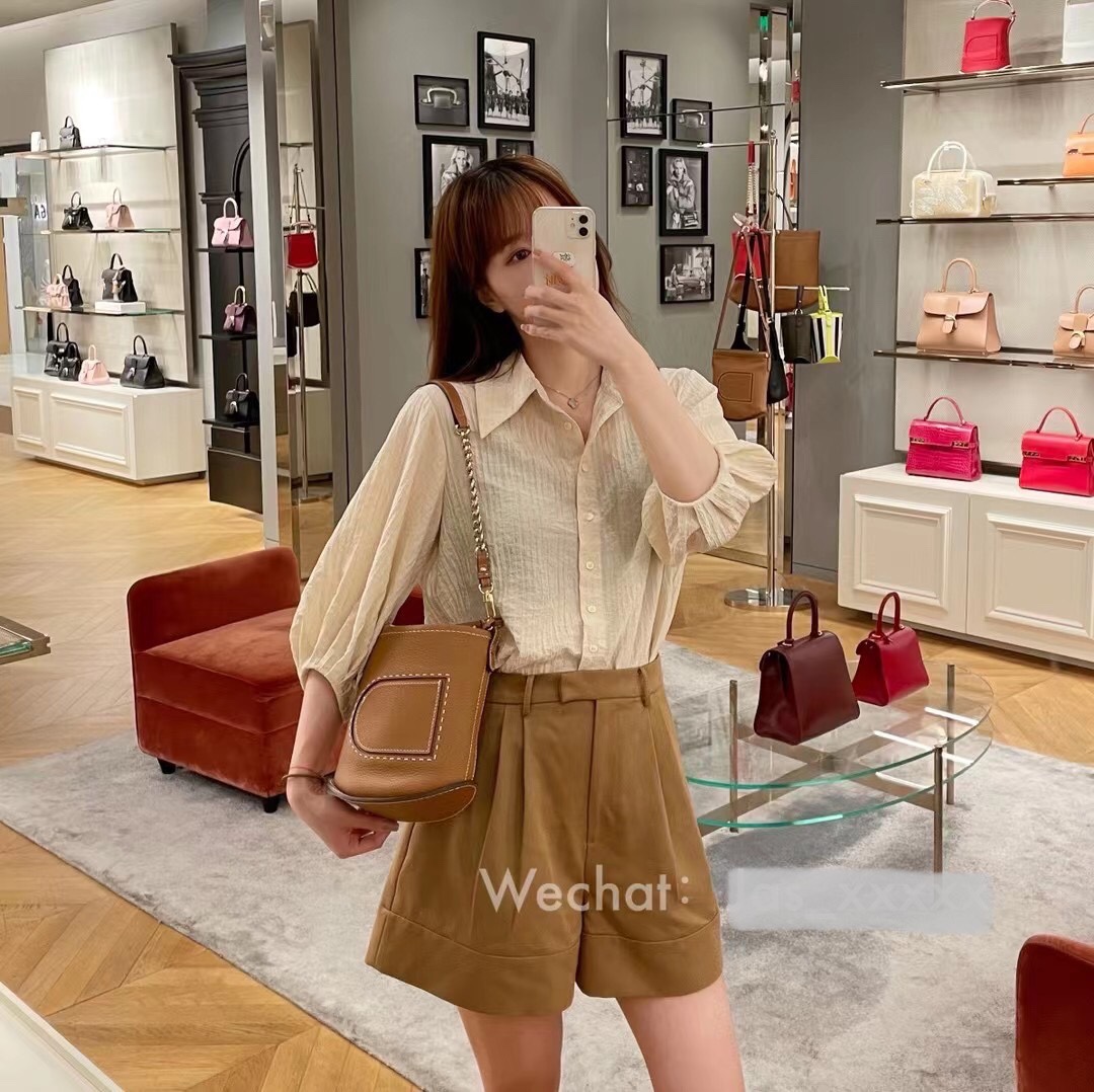 델보 팽 미니 버킷 크로스백